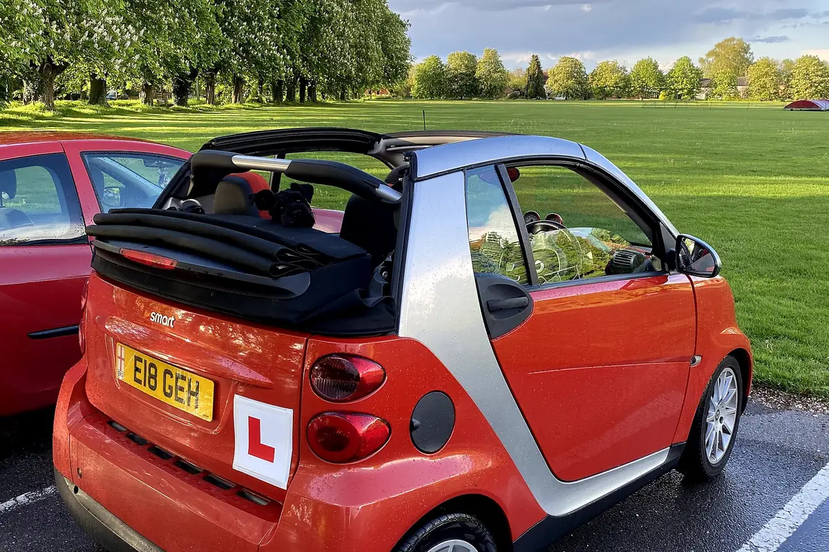 Driving Lessons - Find a local driving instructor: automatic, manual and intensive lessons