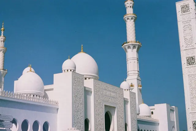 The Sheikh Zayed Grand Mosque in Abu Dhabi